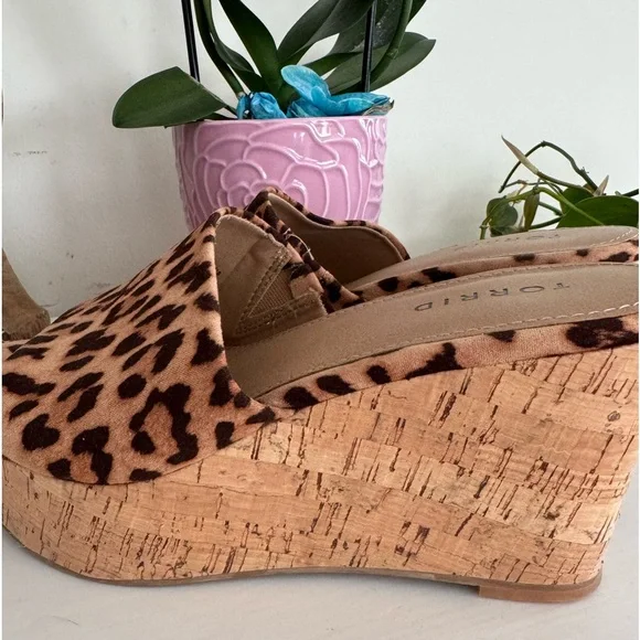 Torrid wedges - Picture 2 of 5